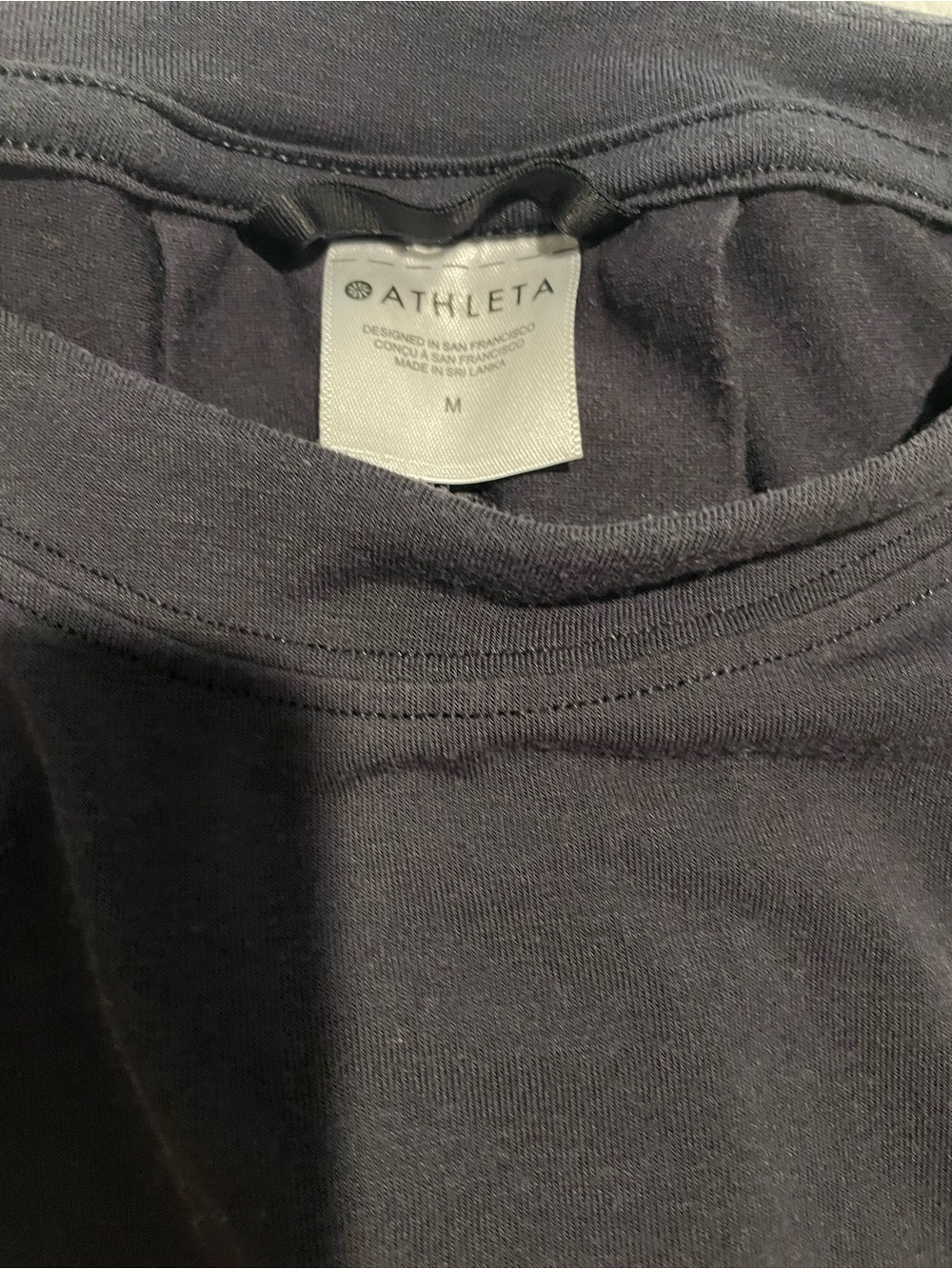 Women’s Athleta black short sleeve top
